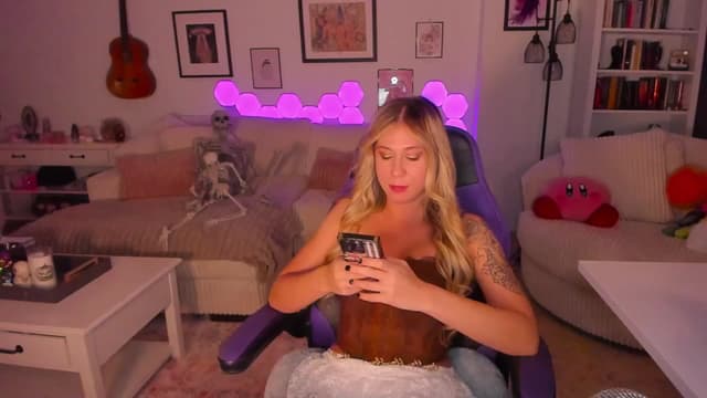 Gallery image thumbnail from Mochi's myfreecams stream on, 10/26/2024, 05:02 image 14 of 20