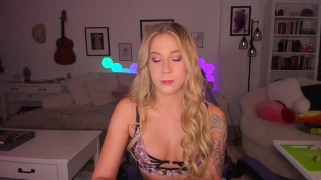 Gallery image thumbnail from Mochi's myfreecams stream on, 11/03/2024, 04:59 image 13 of 20