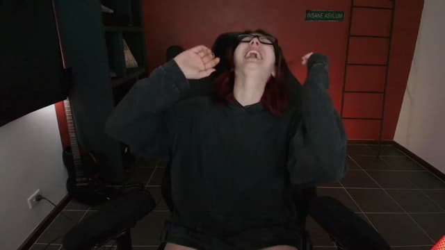 Gallery image thumbnail from Model's myfreecams stream on, 09/16/2025, 03:27 image 1 of 20