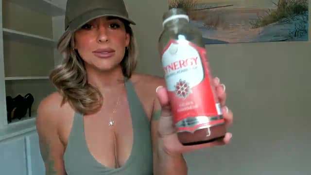 Gallery image thumbnail from Mommy's myfreecams stream on, 08/13/2025, 16:23 image 19 of 20