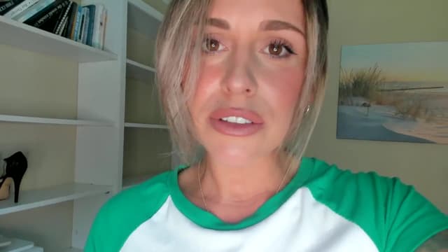 Gallery image thumbnail from Mommy's myfreecams stream on, 08/20/2025, 14:53 image 15 of 20