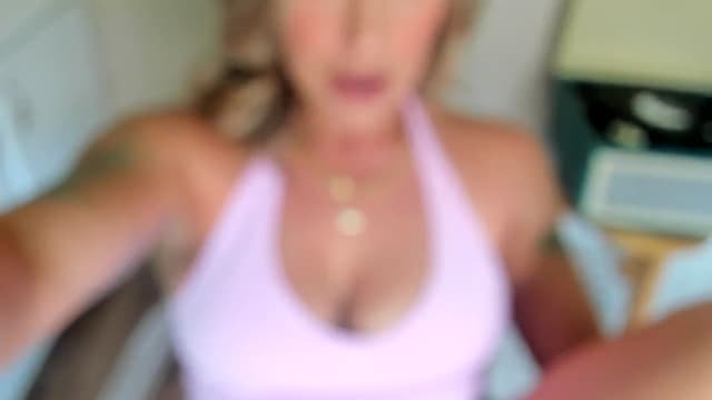 Gallery image thumbnail from Mommy's myfreecams stream on, 09/09/2025, 17:27 image 14 of 20