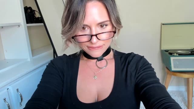 Gallery image thumbnail from Mommy's myfreecams stream on, 09/23/2025, 16:28 image 10 of 20
