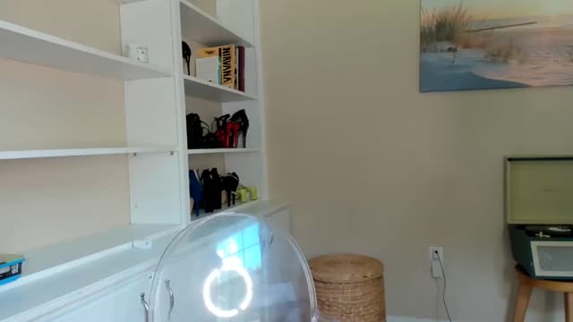 Gallery image thumbnail from Mommy's myfreecams stream on, 09/30/2025, 19:27 image 8 of 20