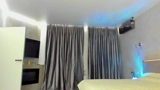 Gallery image thumbnail from MuseK's myfreecams stream on, 08/07/2024, 19:29 image 13 of 20