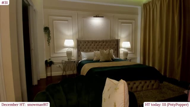 Gallery image thumbnail from Muse_'s myfreecams stream on, 12/10/2024, 19:11 image 18 of 20