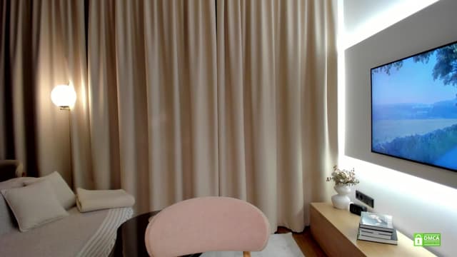 Gallery image thumbnail from Muse_'s myfreecams stream on, 05/13/2025, 22:25 image 5 of 20