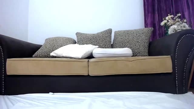 Gallery image thumbnail from NIVEA's myfreecams stream on, 05/03/2025, 18:07 image 11 of 20