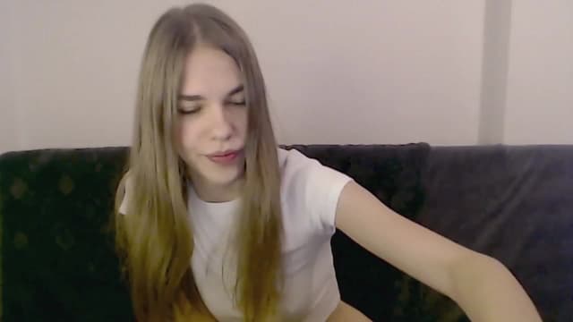 Gallery image thumbnail from Nady_'s myfreecams stream on, 12/15/2022, 17:51 image 6 of 20