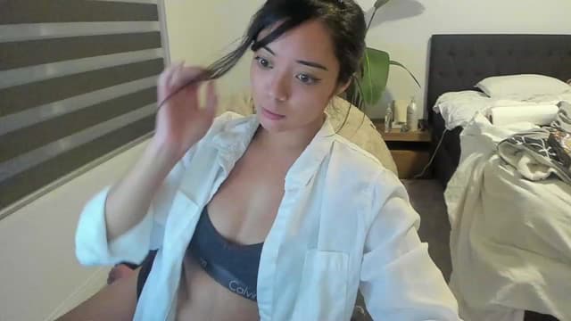 Gallery image thumbnail from Nami_'s myfreecams stream on, 07/28/2023, 04:56 image 13 of 20
