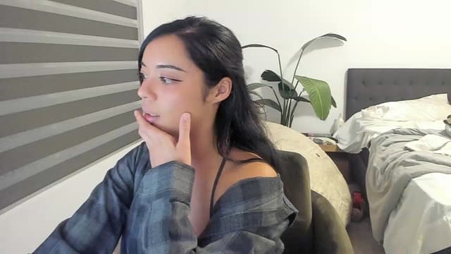 Gallery image thumbnail from Nami_'s myfreecams stream on, 09/13/2023, 05:58 image 1 of 20