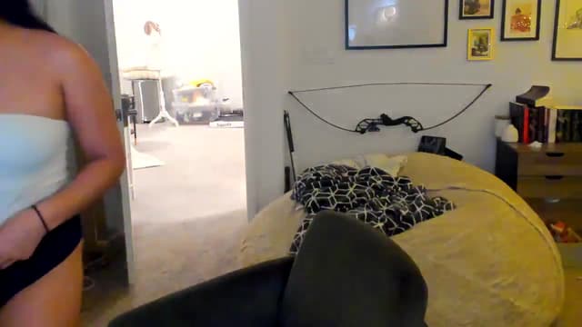 Gallery image thumbnail from Nami_'s myfreecams stream on, 06/27/2024, 06:09 image 7 of 20