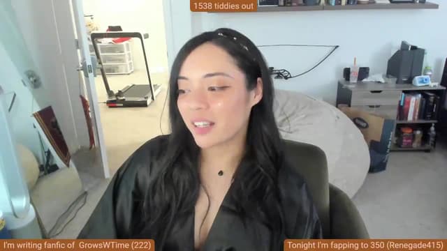 Gallery image thumbnail from Nami_'s myfreecams stream on, 01/01/2025, 15:14 image 3 of 20