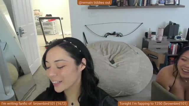 Gallery image thumbnail from Nami_'s myfreecams stream on, 01/01/2025, 15:14 image 9 of 20