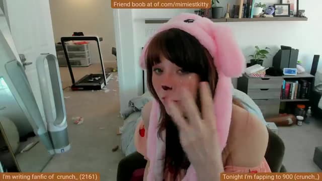 Gallery image thumbnail from Nami_'s myfreecams stream on, 03/02/2025, 22:24 image 11 of 20