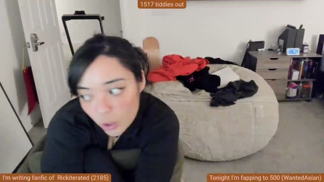 Gallery image thumbnail from Nami_'s myfreecams stream on, 04/16/2025, 08:19 image 19 of 20