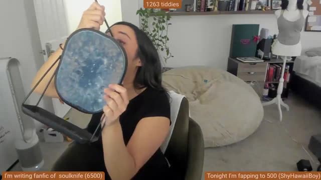 Gallery image thumbnail from Nami_'s myfreecams stream on, 11/15/2025, 17:20 image 3 of 20