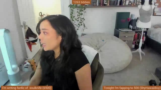 Gallery image thumbnail from Nami_'s myfreecams stream on, 11/15/2025, 17:20 image 4 of 20
