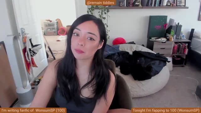 Gallery image thumbnail from Nami_'s myfreecams stream on, 12/01/2025, 18:17 image 15 of 20