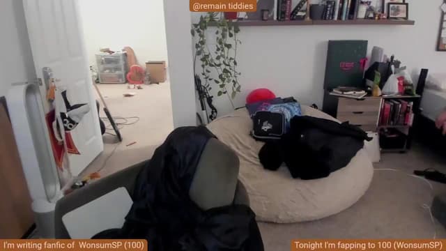 Gallery image thumbnail from Nami_'s myfreecams stream on, 12/01/2025, 18:17 image 1 of 20