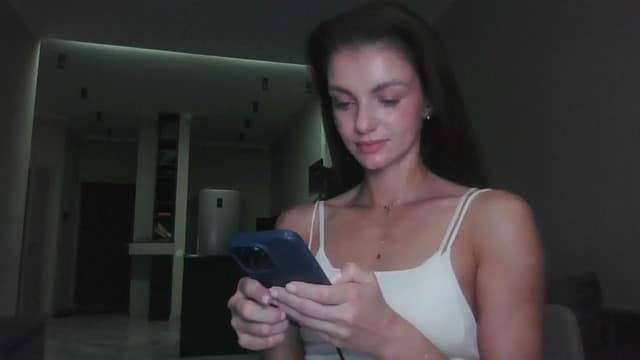 Gallery image thumbnail from Nerdi's myfreecams stream on, 07/07/2025, 01:19 image 17 of 20