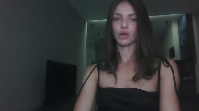 Gallery image thumbnail from Nerdi's myfreecams stream on, 07/10/2025, 22:21 image 2 of 20