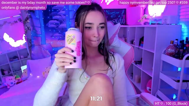 Gallery image thumbnail from Nym_x's myfreecams stream on, 11/19/2022, 04:51 image 9 of 20