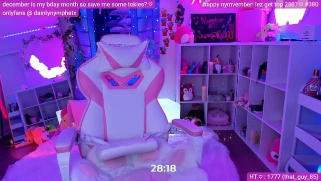 Gallery image thumbnail from Nym_x's myfreecams stream on, 11/20/2022, 04:34 image 11 of 20