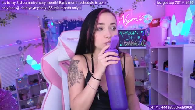 Gallery image thumbnail from Nym_x's myfreecams stream on, 03/11/2023, 04:30 image 5 of 20
