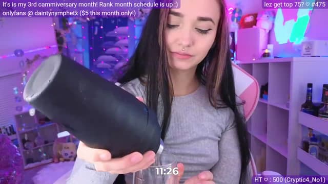 Gallery image thumbnail from Nym_x's myfreecams stream on, 03/12/2023, 03:58 image 20 of 20