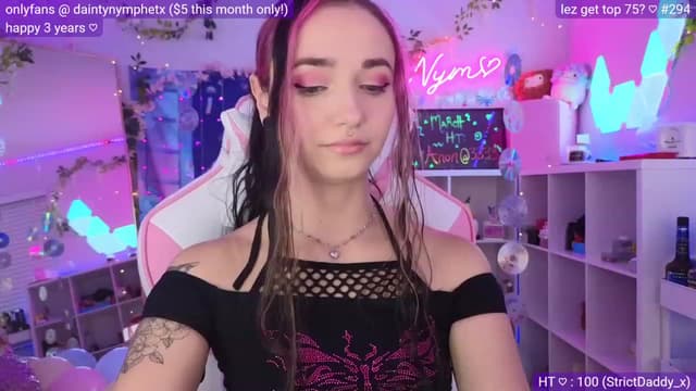 Gallery image thumbnail from Nym_x's myfreecams stream on, 03/20/2023, 02:43 image 14 of 20