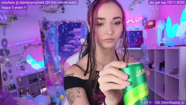 Gallery image thumbnail from Nym_x's myfreecams stream on, 03/20/2023, 02:43 image 5 of 20