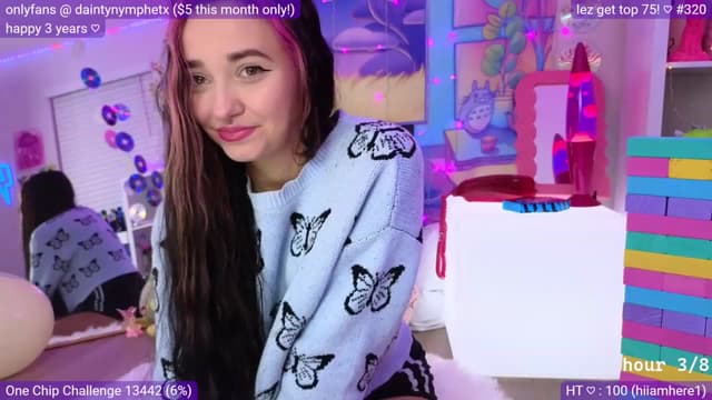 Gallery image thumbnail from Nym_x's myfreecams stream on, 03/26/2023, 02:11 image 11 of 20