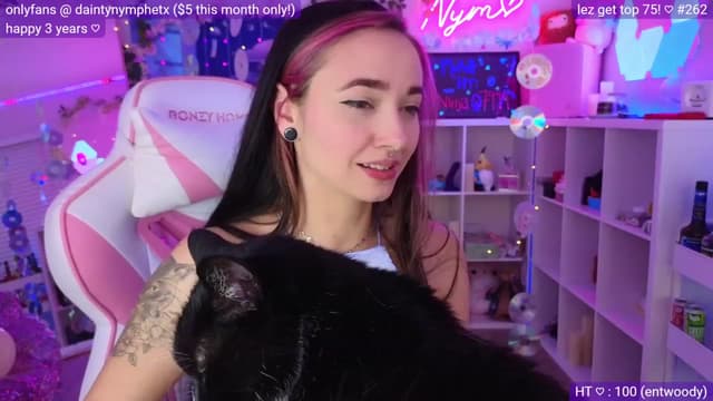 Gallery image thumbnail from Nym_x's myfreecams stream on, 03/30/2023, 02:42 image 19 of 20