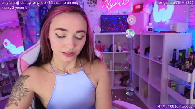 Gallery image thumbnail from Nym_x's myfreecams stream on, 03/30/2023, 02:42 image 14 of 20