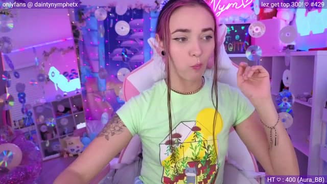 Gallery image thumbnail from Nym_x's myfreecams stream on, 04/02/2023, 03:11 image 14 of 20