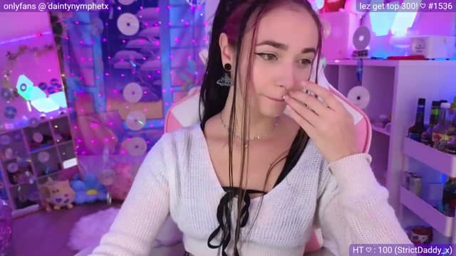 Gallery image thumbnail from Nym_x's myfreecams stream on, 04/06/2023, 02:26 image 5 of 20