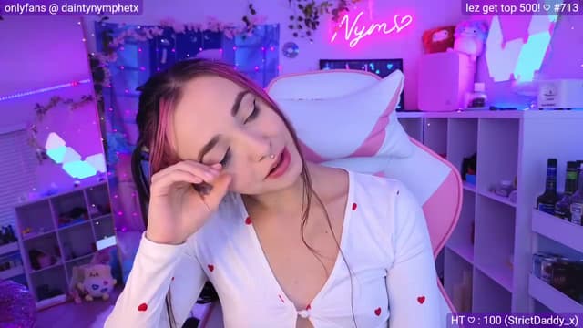 Gallery image thumbnail from Nym_x's myfreecams stream on, 04/15/2023, 02:58 image 3 of 20