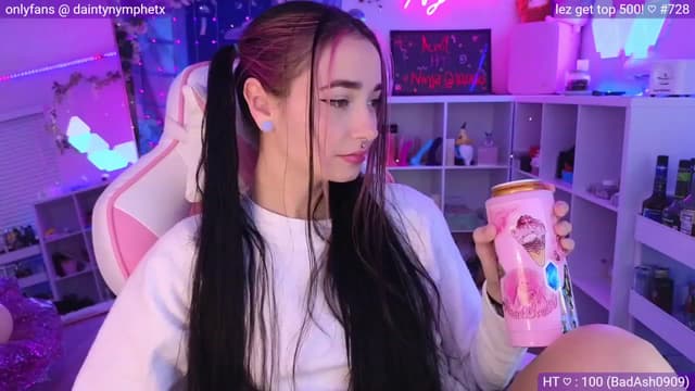 Gallery image thumbnail from Nym_x's myfreecams stream on, 04/22/2023, 03:23 image 3 of 20