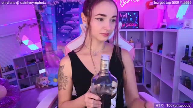 Gallery image thumbnail from Nym_x's myfreecams stream on, 04/24/2023, 04:36 image 3 of 20