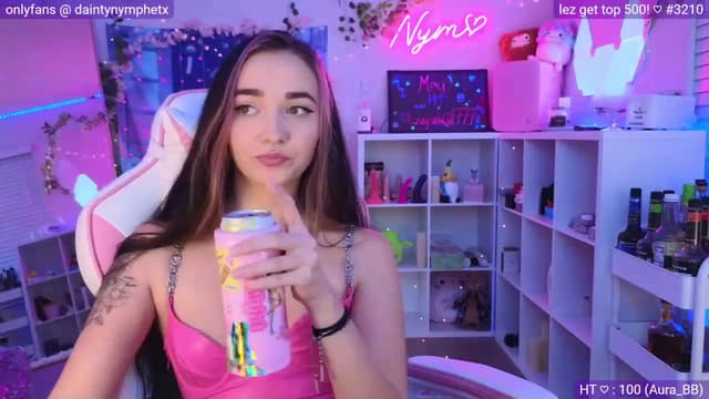 Gallery image thumbnail from Nym_x's myfreecams stream on, 05/05/2023, 02:57 image 14 of 20