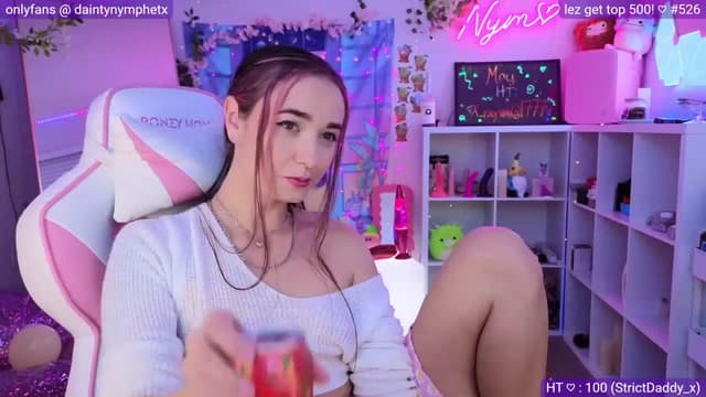 Gallery image thumbnail from Nym_x's myfreecams stream on, 05/07/2023, 04:06 image 12 of 20