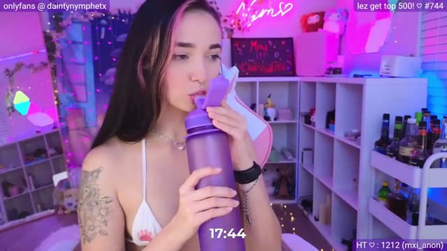 Gallery image thumbnail from Nym_x's myfreecams stream on, 05/22/2023, 05:20 image 6 of 20