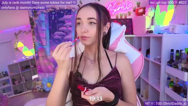 Gallery image thumbnail from Nym_x's myfreecams stream on, 05/28/2023, 03:27 image 11 of 20