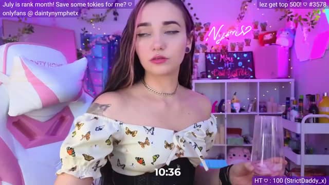 Gallery image thumbnail from Nym_x's myfreecams stream on, 06/04/2023, 04:37 image 15 of 20
