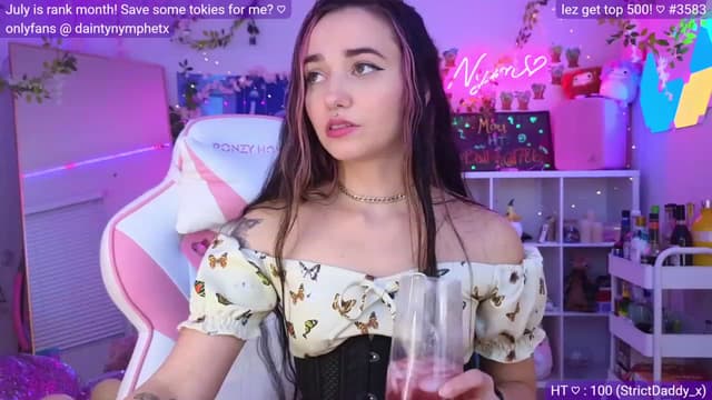 Gallery image thumbnail from Nym_x's myfreecams stream on, 06/04/2023, 04:37 image 14 of 20