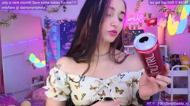 Gallery image thumbnail from Nym_x's myfreecams stream on, 06/04/2023, 04:37 image 11 of 20