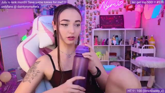 Gallery image thumbnail from Nym_x's myfreecams stream on, 06/11/2023, 03:51 image 6 of 20