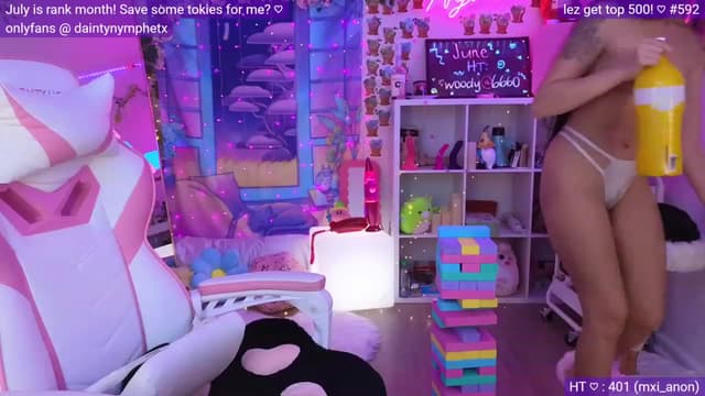Gallery image thumbnail from Nym_x's myfreecams stream on, 06/17/2023, 03:40 image 18 of 20