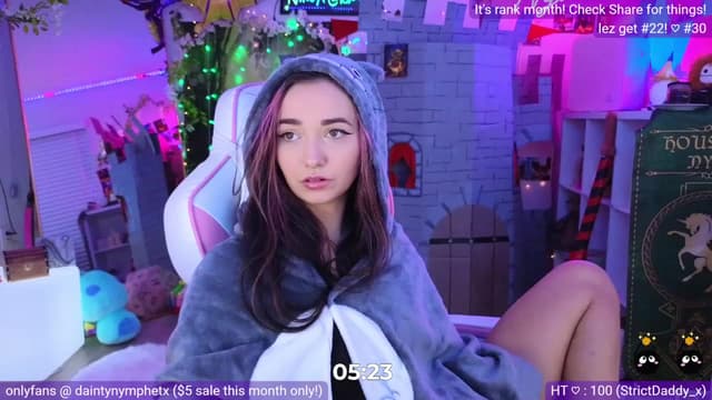 Gallery image thumbnail from Nym_x's myfreecams stream on, 07/19/2023, 01:33 image 15 of 20